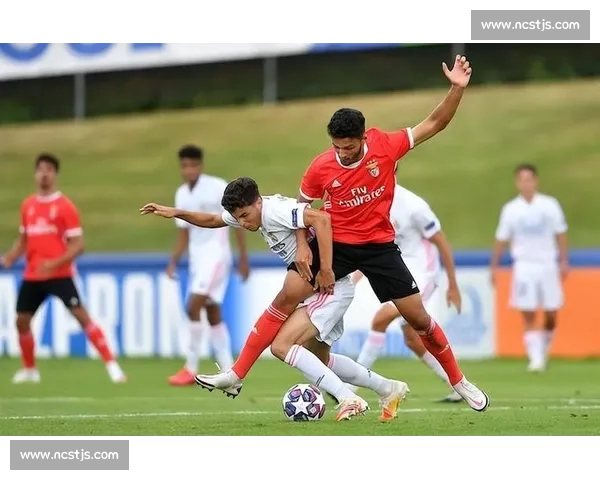 B 费晒照庆子五岁生日 贡萨洛身披皇马 5 号球衣引热议 B 费晒照庆子五岁生日 贡萨洛身披皇马 5 号球衣引热议